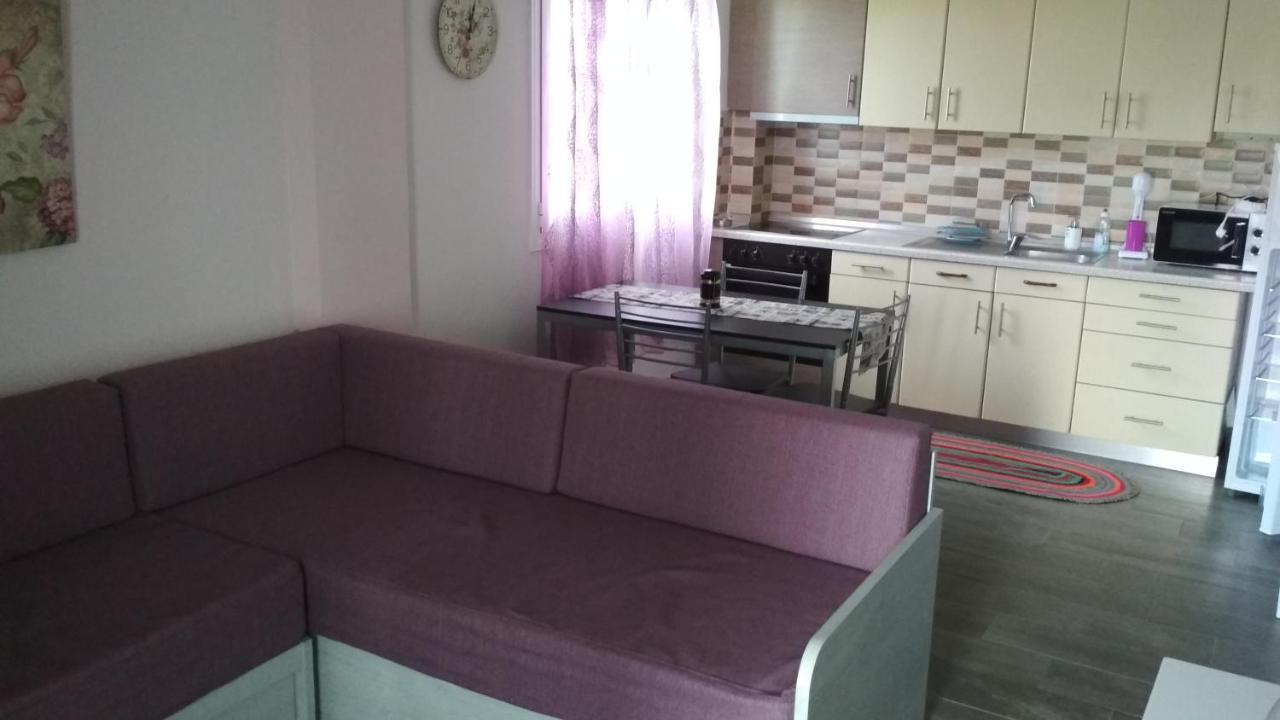 Zephyros Family 2 Apartment