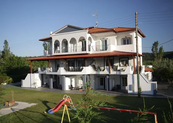 Zephyros Family Apartments 2